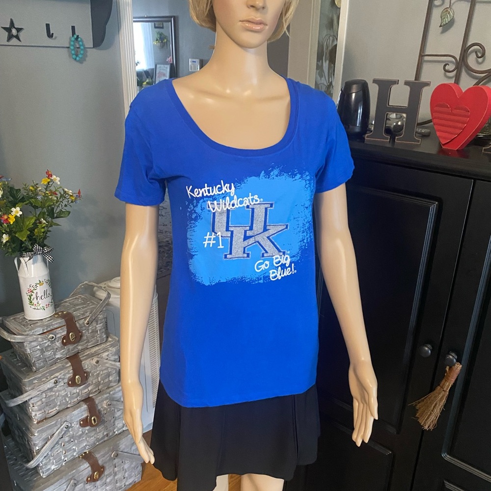 Campus Couture‎ University Of Kentucky T-Shirt SZ MED